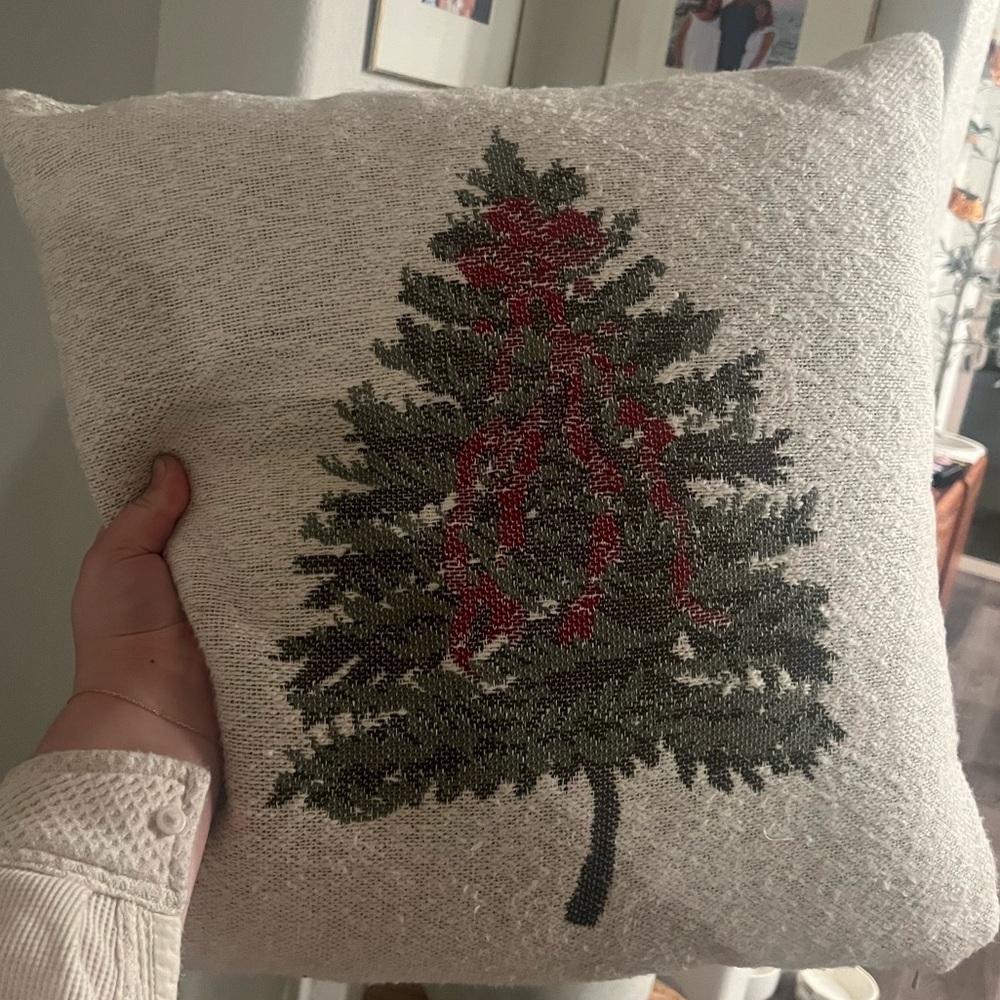 New Woven Tree Square Throw
Pillow - Threshold designed with
Studio McGee 20X20 - Picture 4 of 4